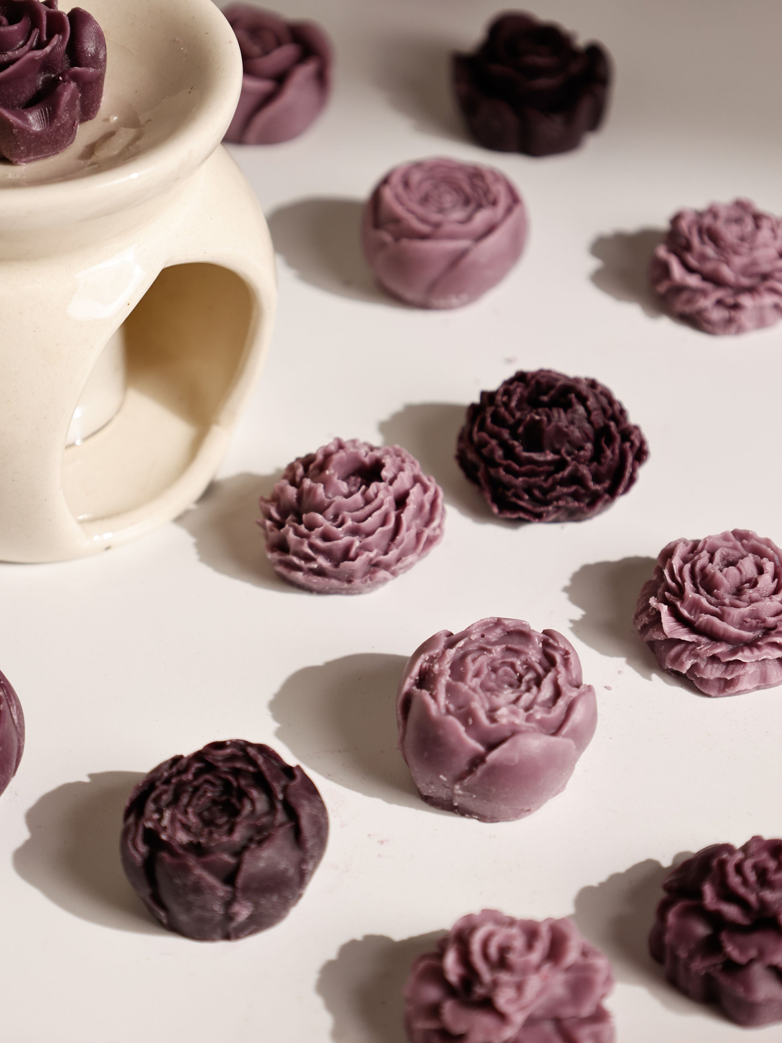 Violet Florals – Botanical Wax Melts in Luxe Tin